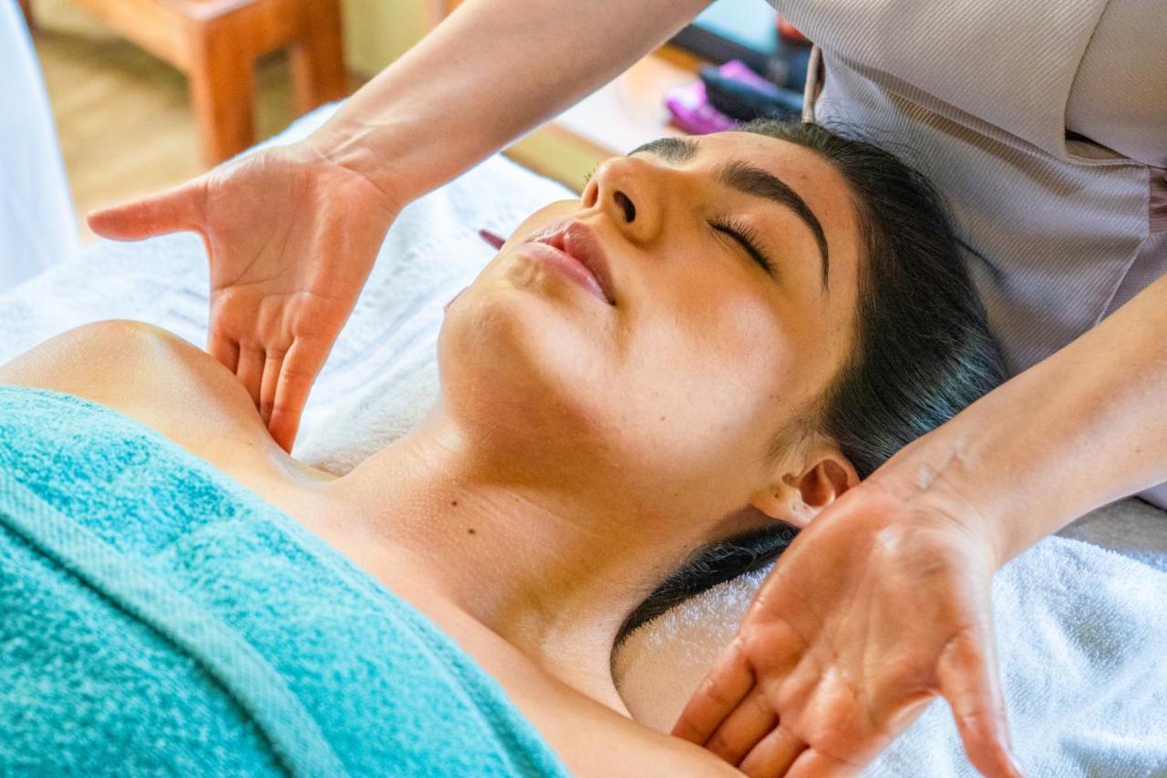 El Jardin Lodge & Spa Puerto Misahuallí エクステリア 写真
