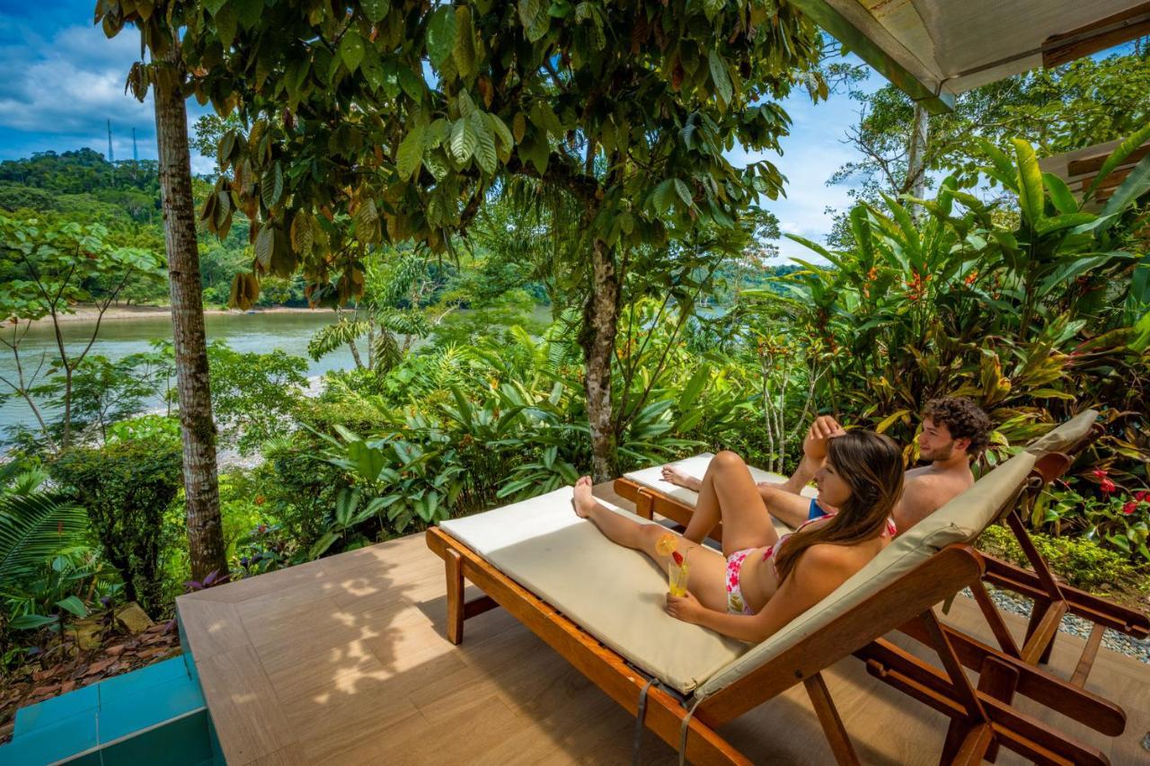 El Jardin Lodge & Spa Puerto Misahuallí エクステリア 写真